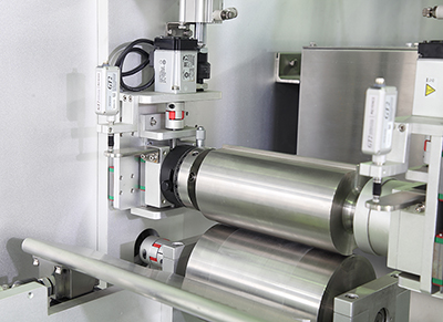 Máquina automática para producción de película delgada oral, OZM-160