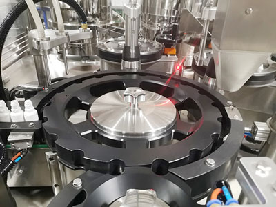 Máquina de llenado y sellado aséptico (gotas para los ojos) serie YHG-100