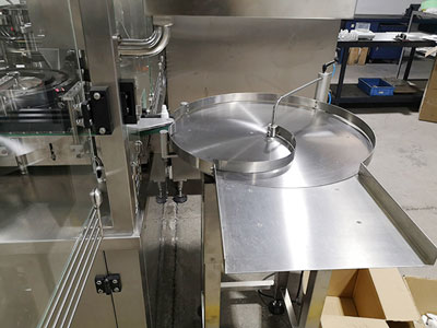 Máquina de llenado y sellado aséptico (gotas para los ojos) serie YHG-100