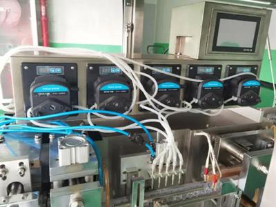 Máquina de llenado y sellado de ampollas